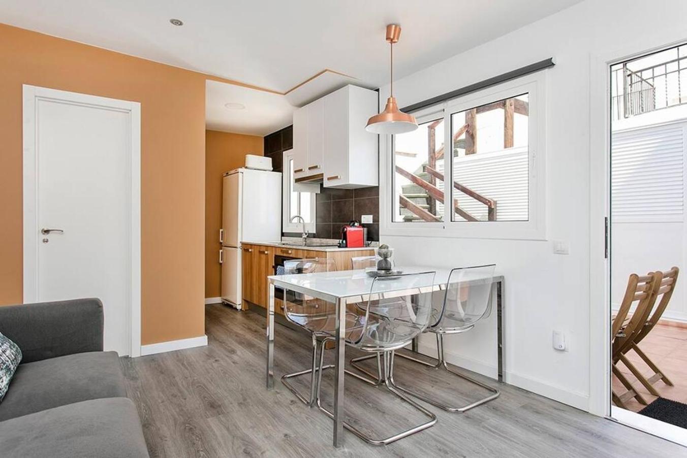 Cozy&New With Terrace Apartment L'Hospitalet de Llobregat Exterior photo